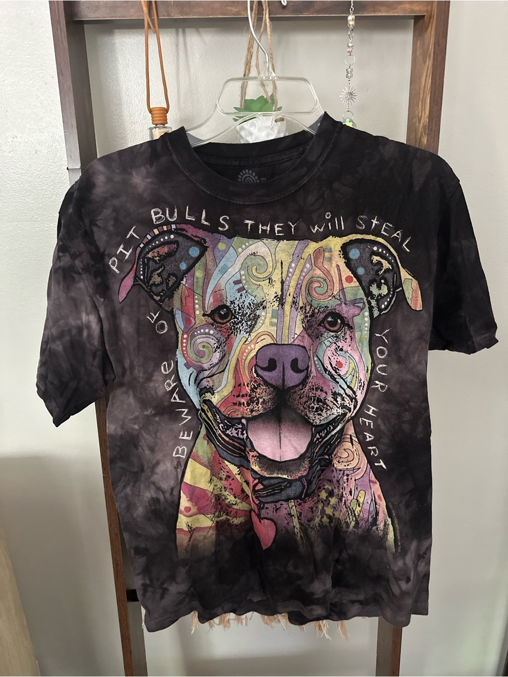 The Mountain Men's Beware Of The Pit Bulls Short Sleeve Graphic T Shirt Sz M